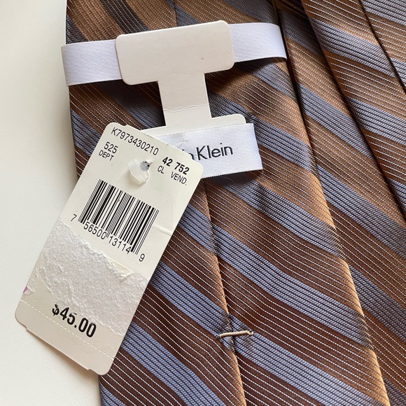 Calvin Klein Brown/Blue Striped 100% Silk Men’s Tie - Picture 4 of 5